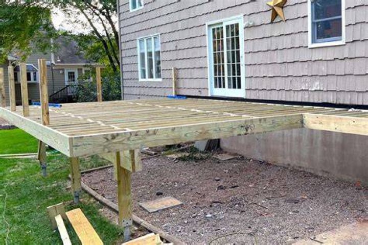 how to build a deck railing